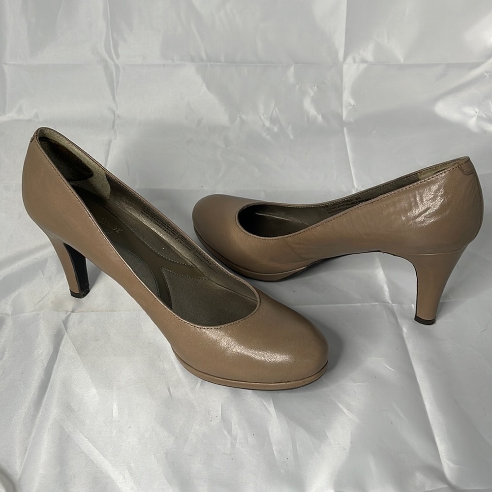 NATURALIZER Lennox Taupe Tan Leather Pump Heels N5 Cushion Insole Neutral Size 9 - Picture 11 of 11